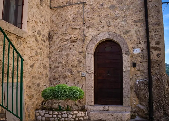 La Vista Dei Lupi * Чивителла-Альфедена