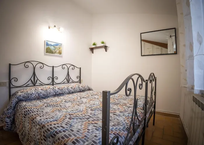 La Vista Dei Lupi בית נופש צ'יביטלה אלפדנה